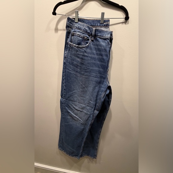 American Eagle 🦅 Outfitters Low Rise Baggy Straight Jeans - Picture 3 of 5